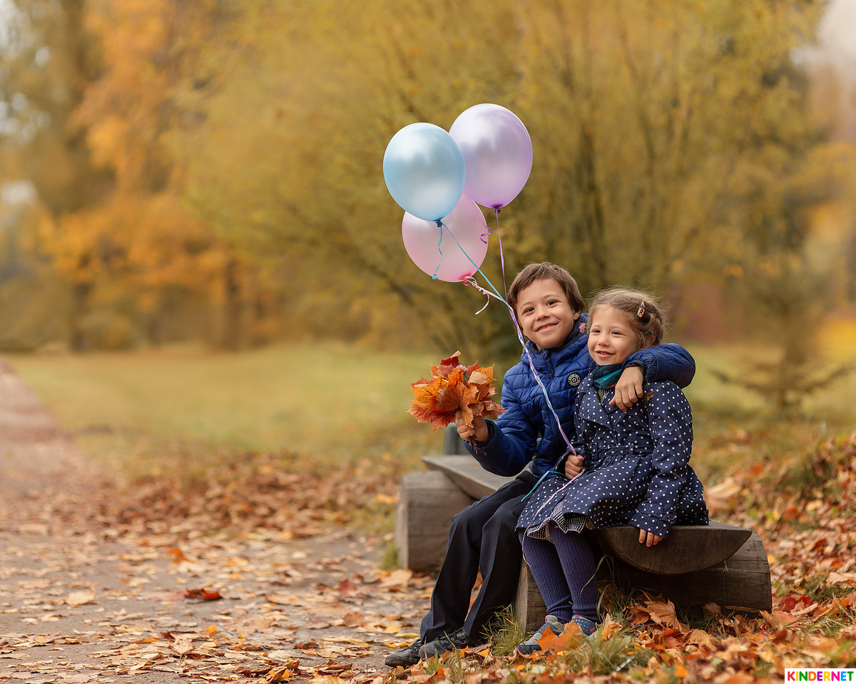 Осенняя фотосессия семейная в парке с ребенком